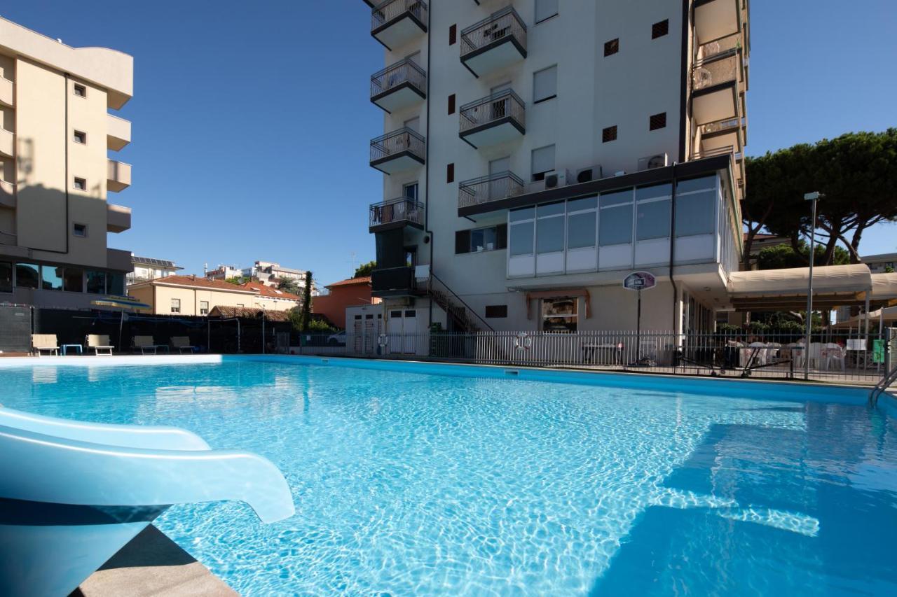 Lem Hotel 2*