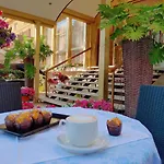 Hotel Mia Restaurant