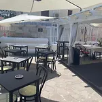 Hotel Moroni