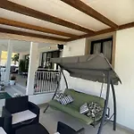 Hotel Alex