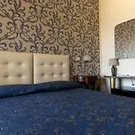 Hotel River Fronte Mare Con Piscina