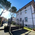 Villa Maldestra