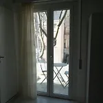 Hotel The Sea