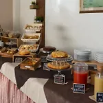 Hotel Perla Verde