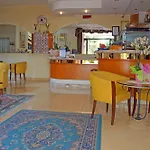 Hotel River Fronte Mare Con Piscina