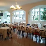 Mini Hotel