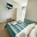 Hotel Crystal