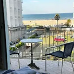 Hotel Blue Moon