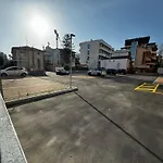 Appartamento Con Posto Auto Privato A Marina Centro Mare