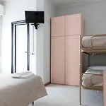 Hotel Laura Beach
