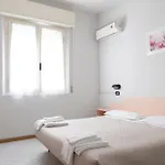 Hotel Laura Beach