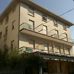 Hotel Elvira