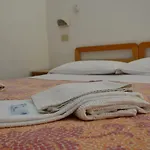 Hotel Moroni