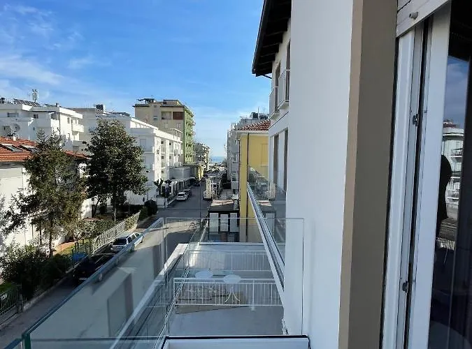 Hotel Alex