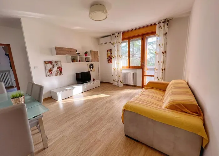 Lovely Apartment A Due Passi Dal Mare