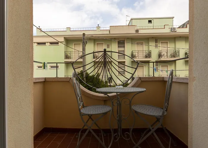 Hotel River Fronte Mare Con Piscina