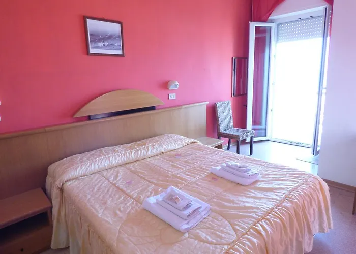 Consul Hotel
