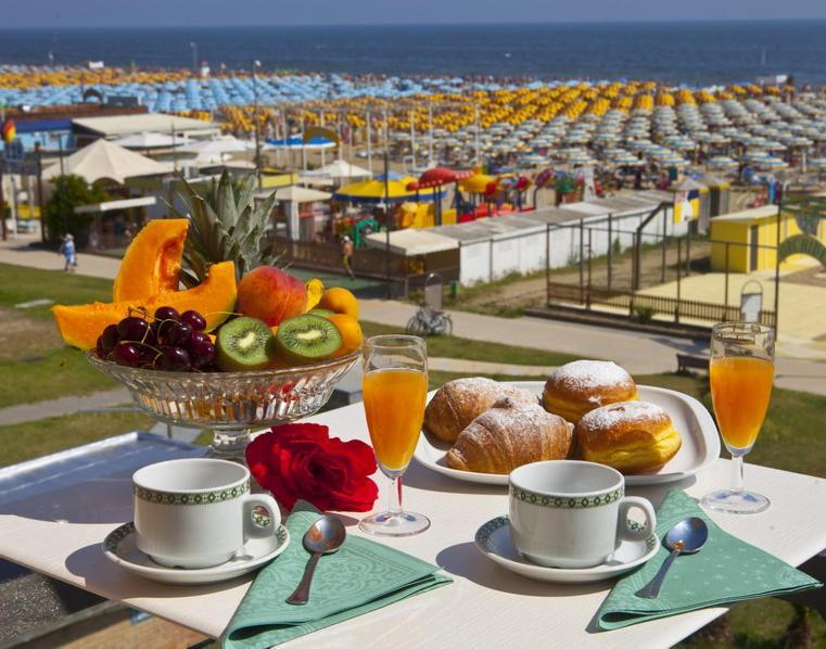 Carlo Hotel 3*