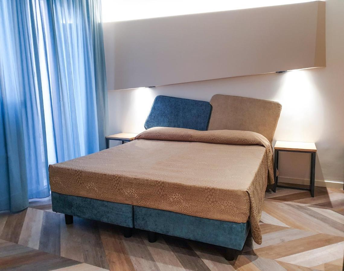 Hotel Color 3*