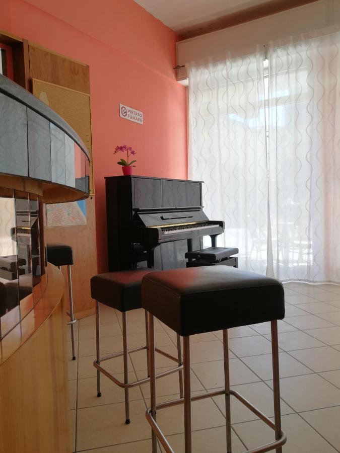 Hotel Rossella 2*