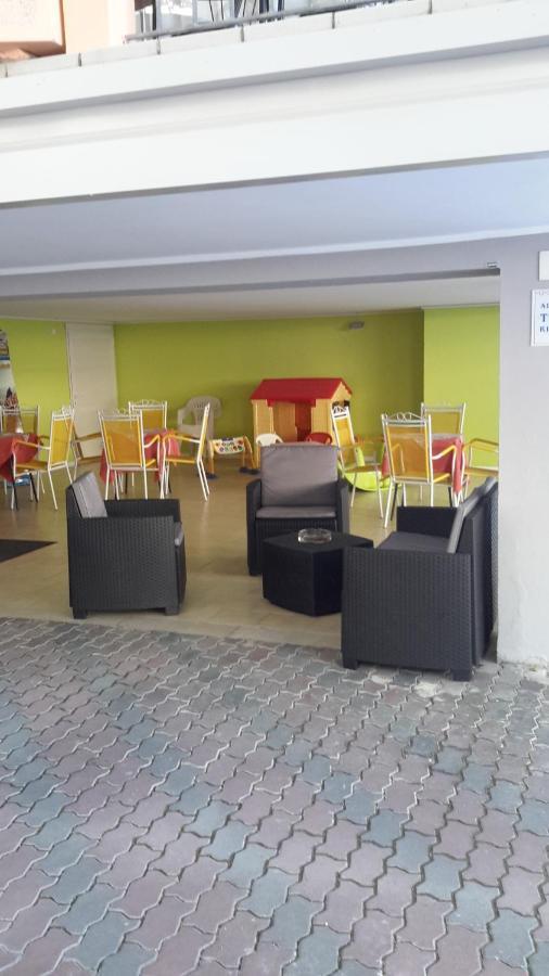 Tres Jolie Hotel 3*