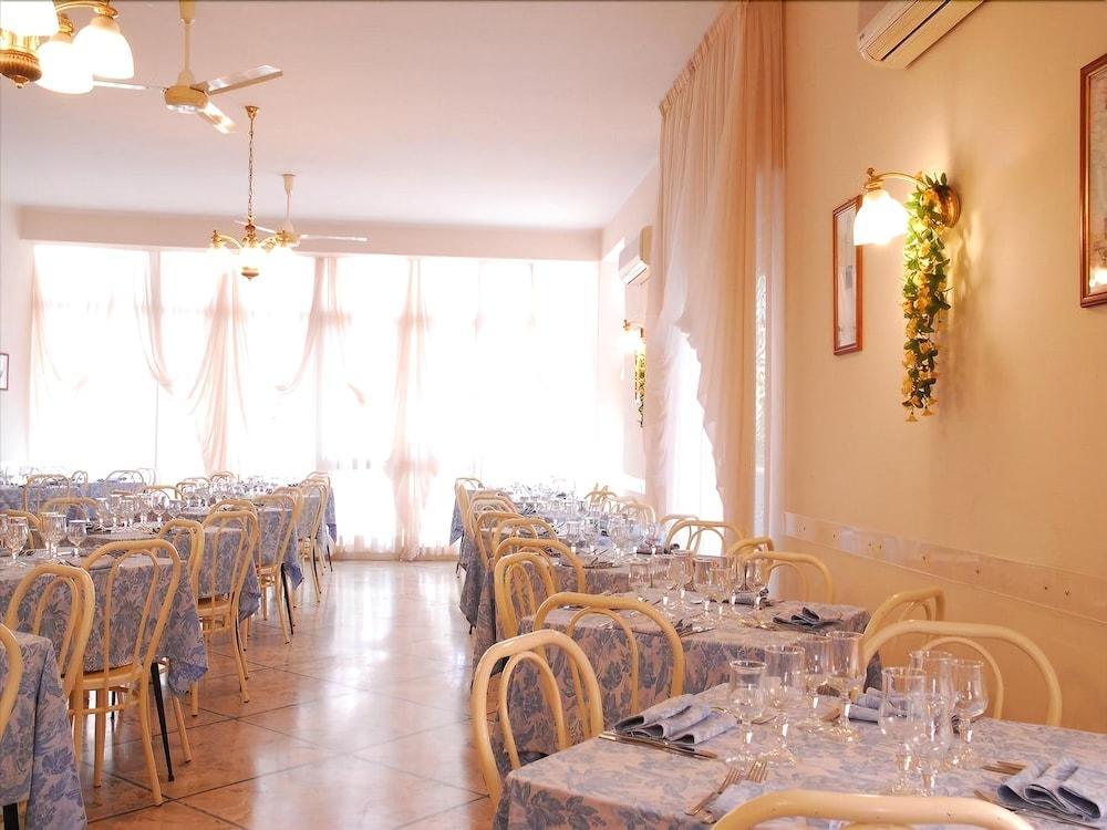 Veliero Hotel
