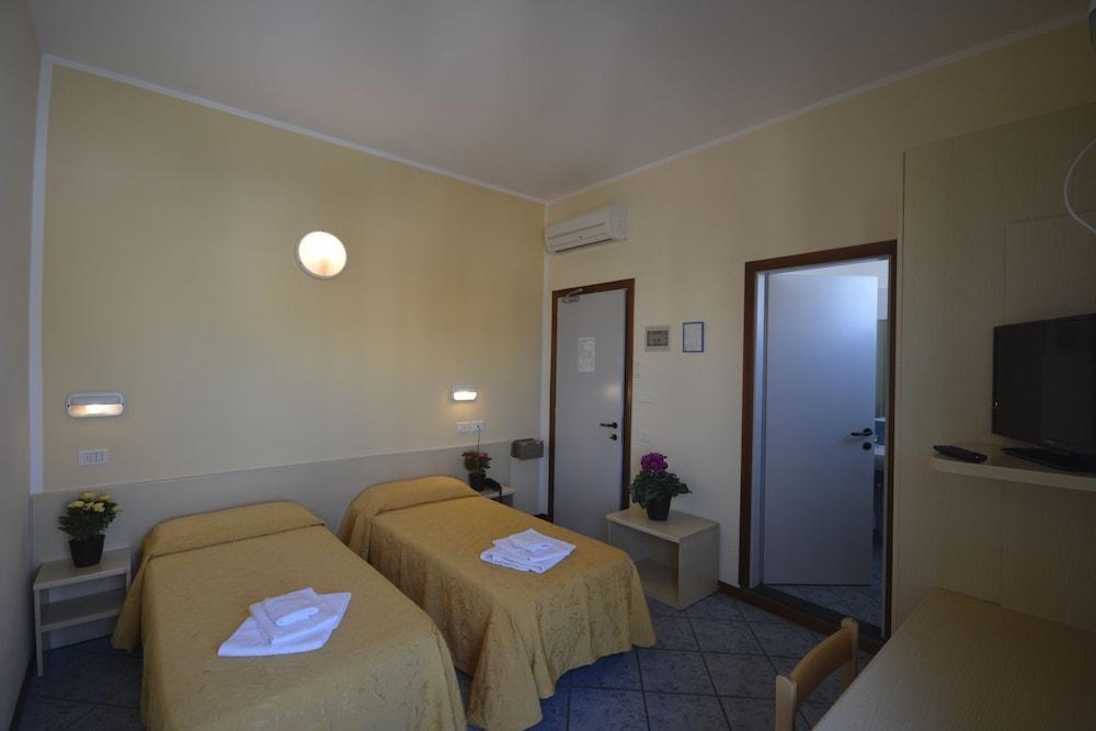 Hotel Hotel Corona 3*