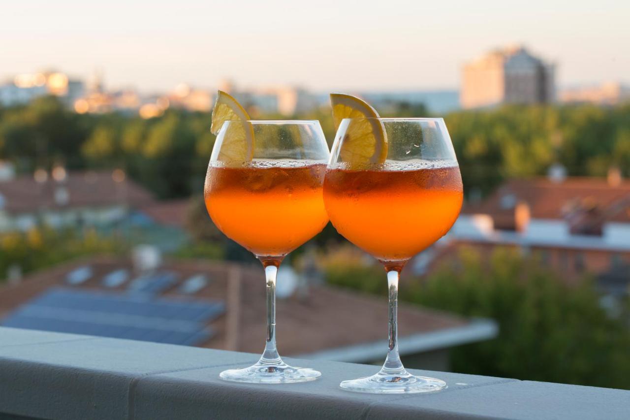 Nero D'avorio & 4* Rimini