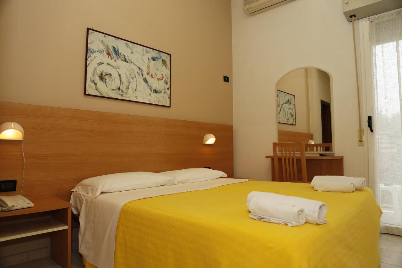 Dina Hotel 3*