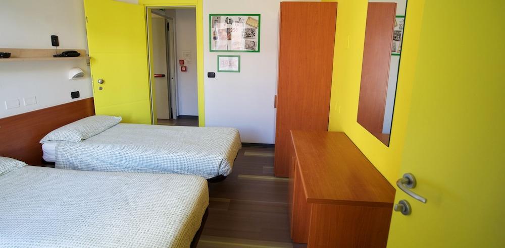 Morfeo - Young People Hotel 3*