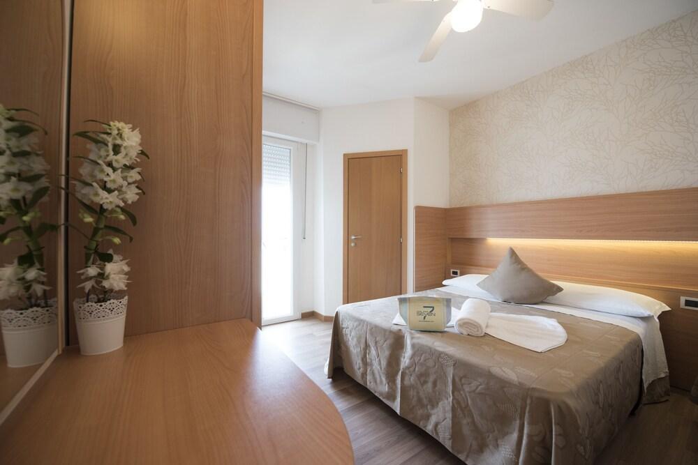 Hotel Seven Rimini