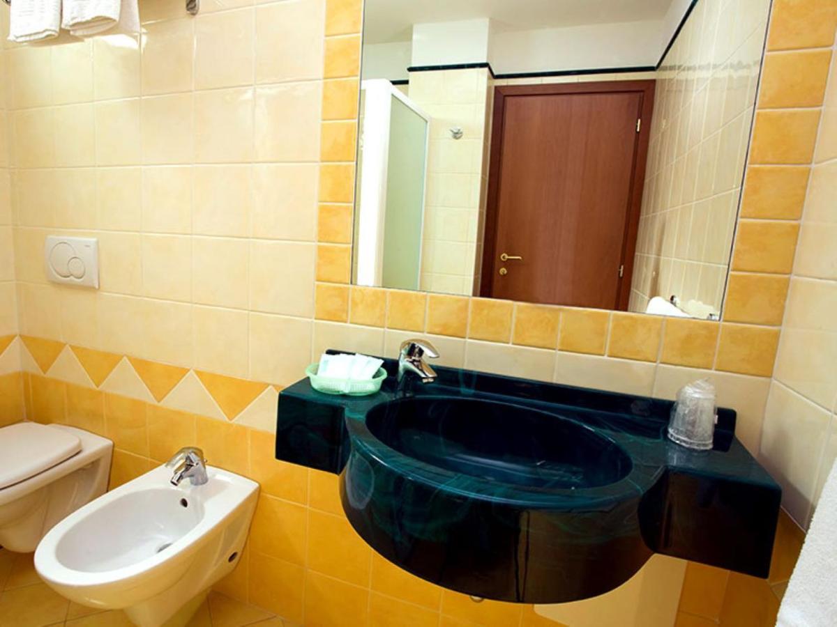 Arena Hotel