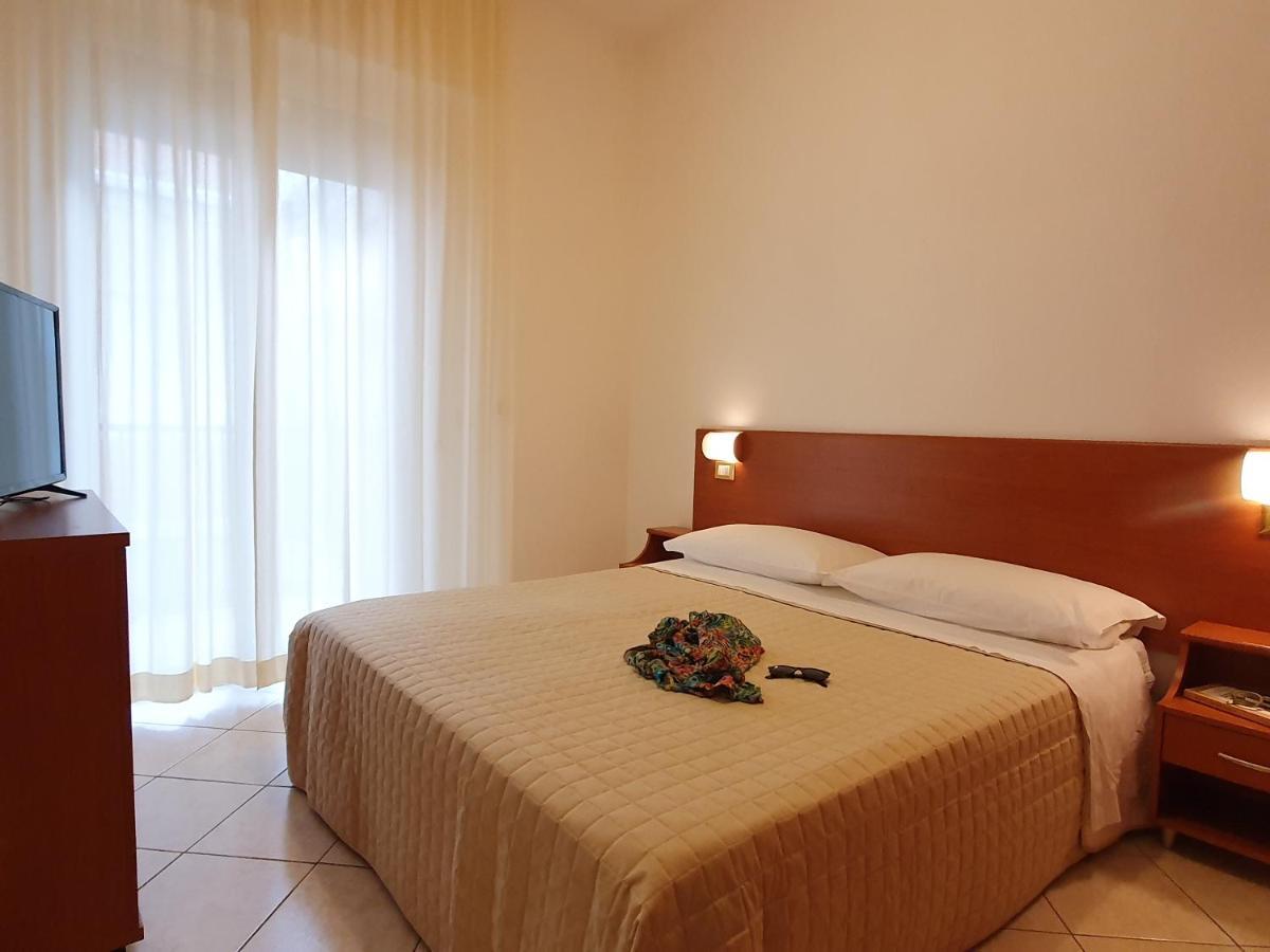 Aparthotel Special 3*