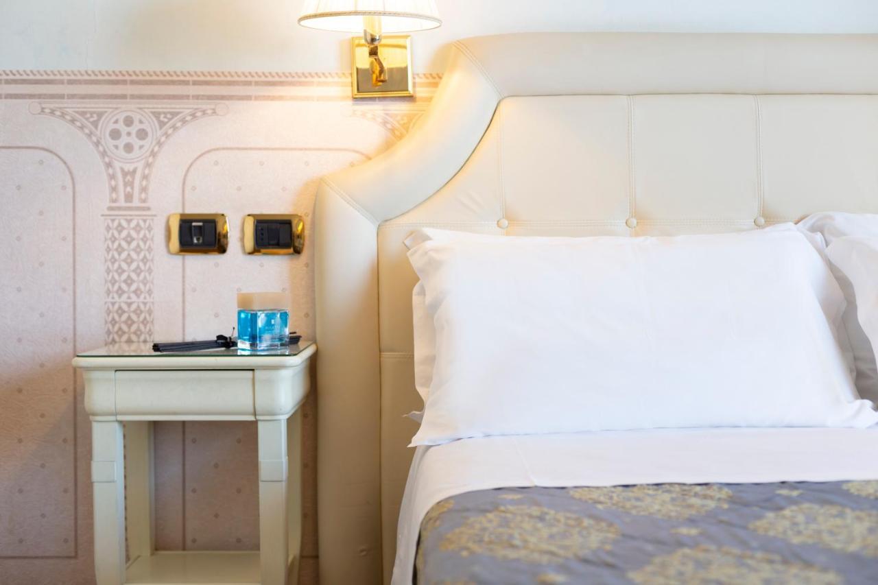 Baia Imperiale Hotel 4*