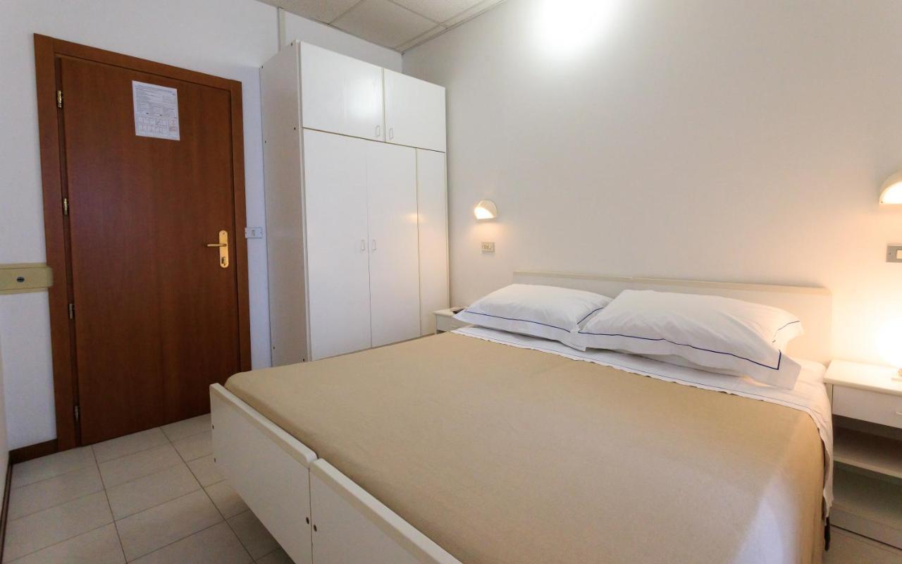 Hotel Mini