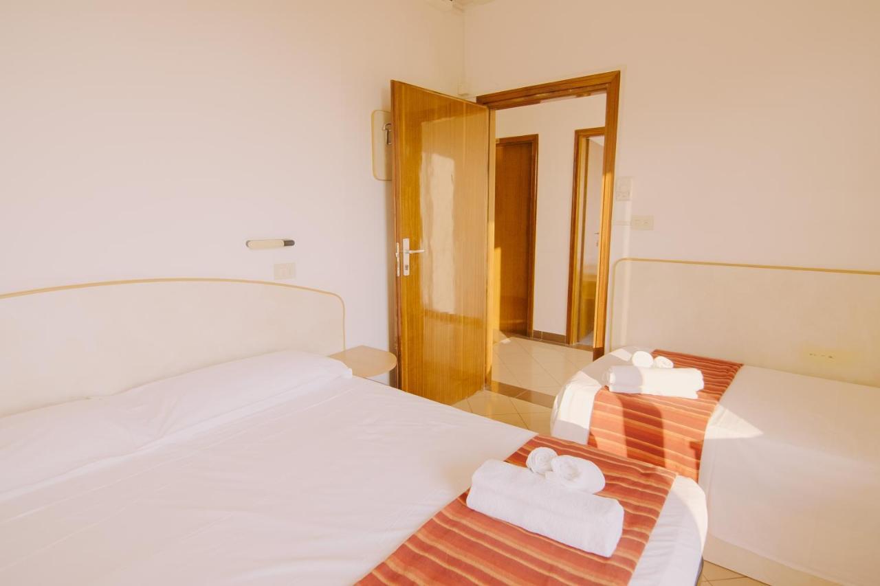 Beverly Hotel 3*