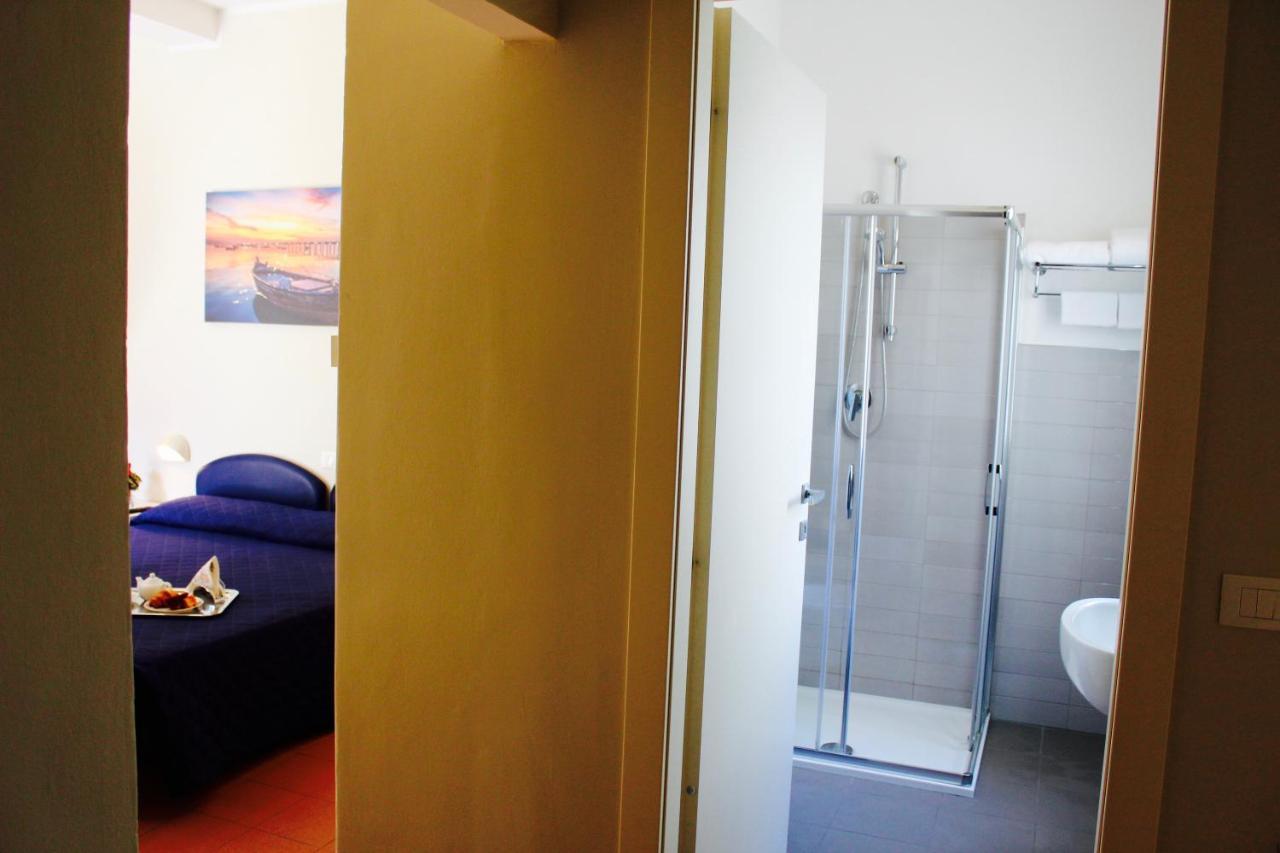 Fedora Hotel