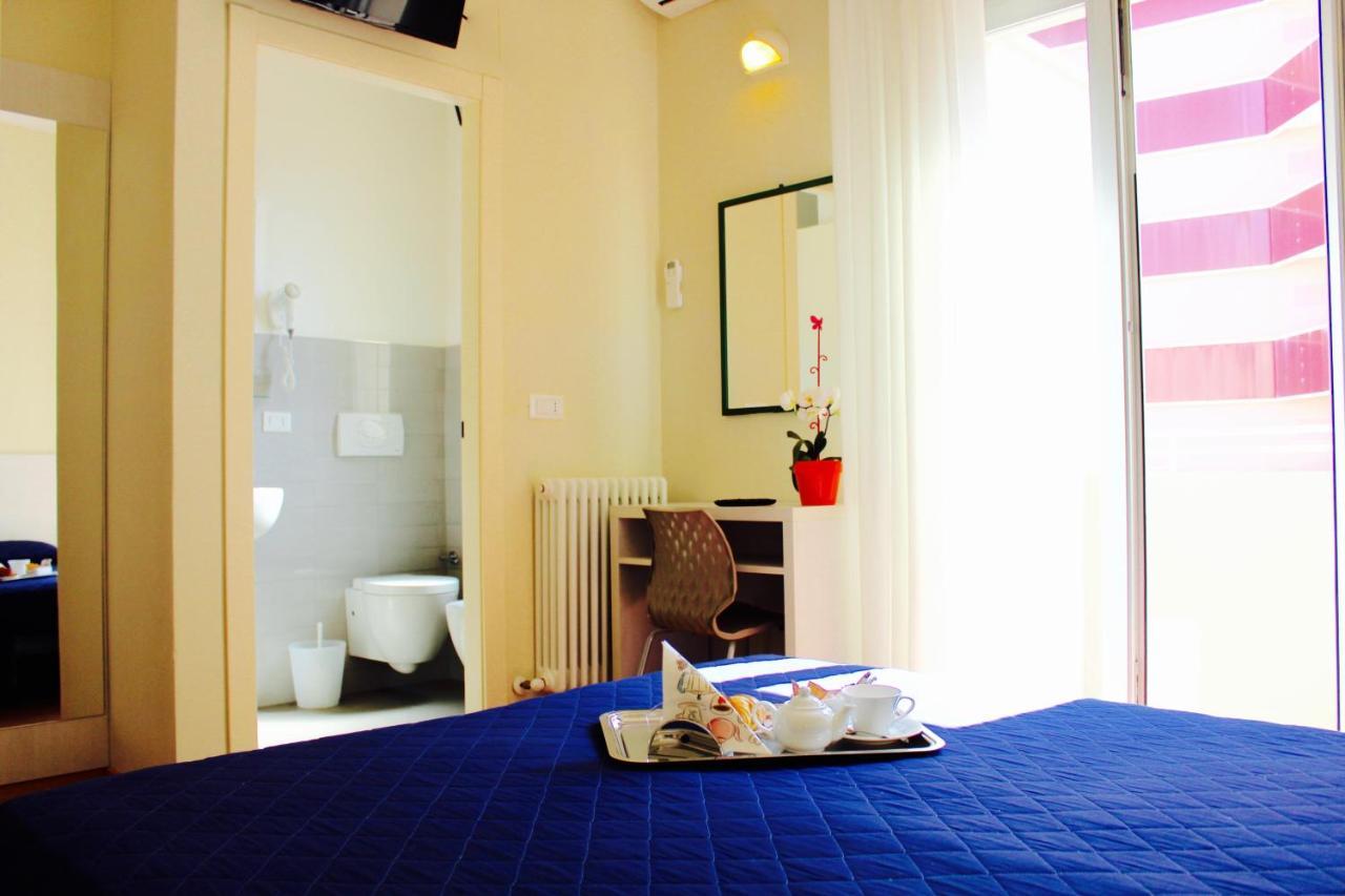Fedora Hotel 3*