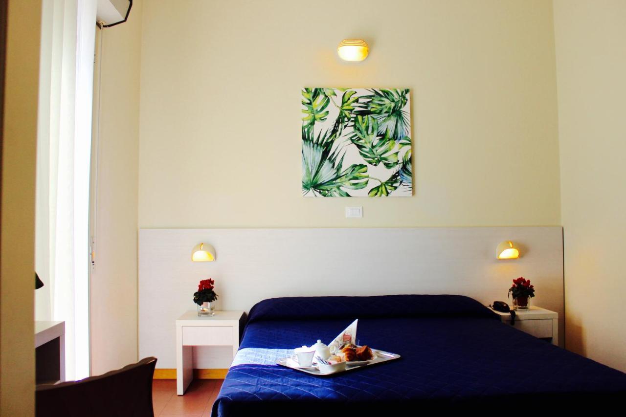 Fedora Hotel