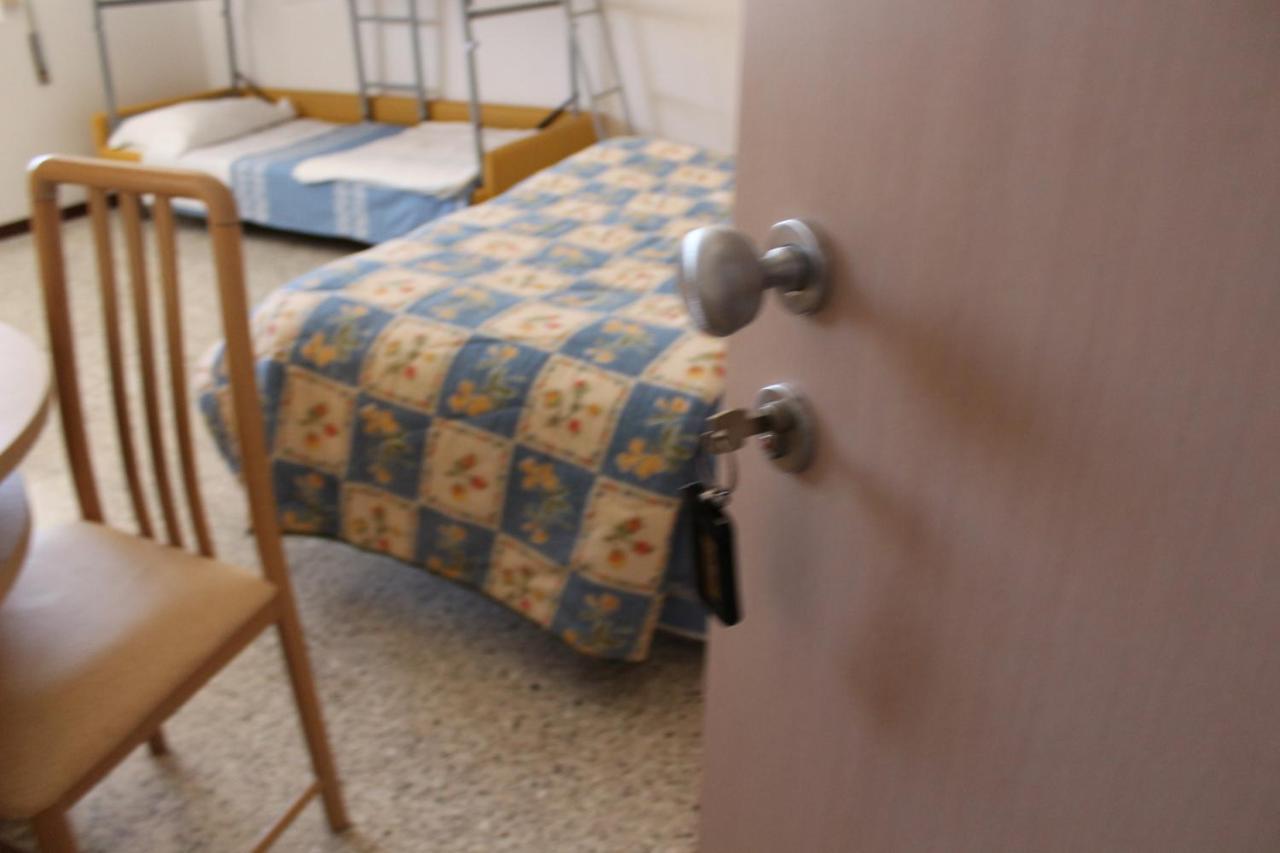 Fiorella Hotel *