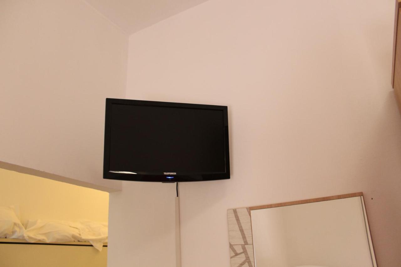 Fiorella Hotel *