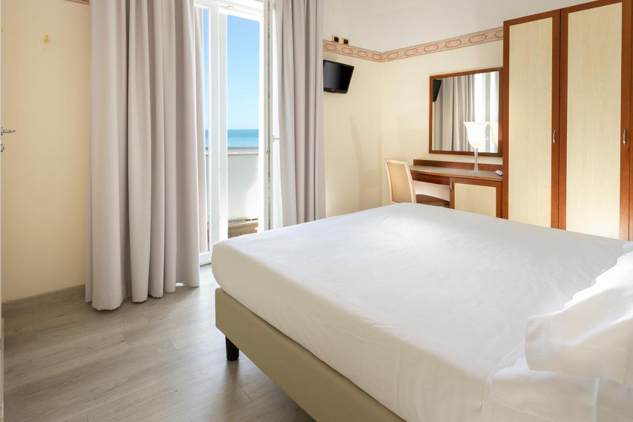 Bikini Hotel