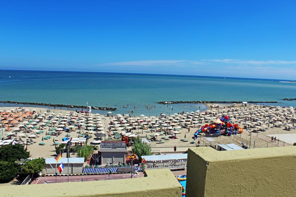 Hotel Colombo 3*
