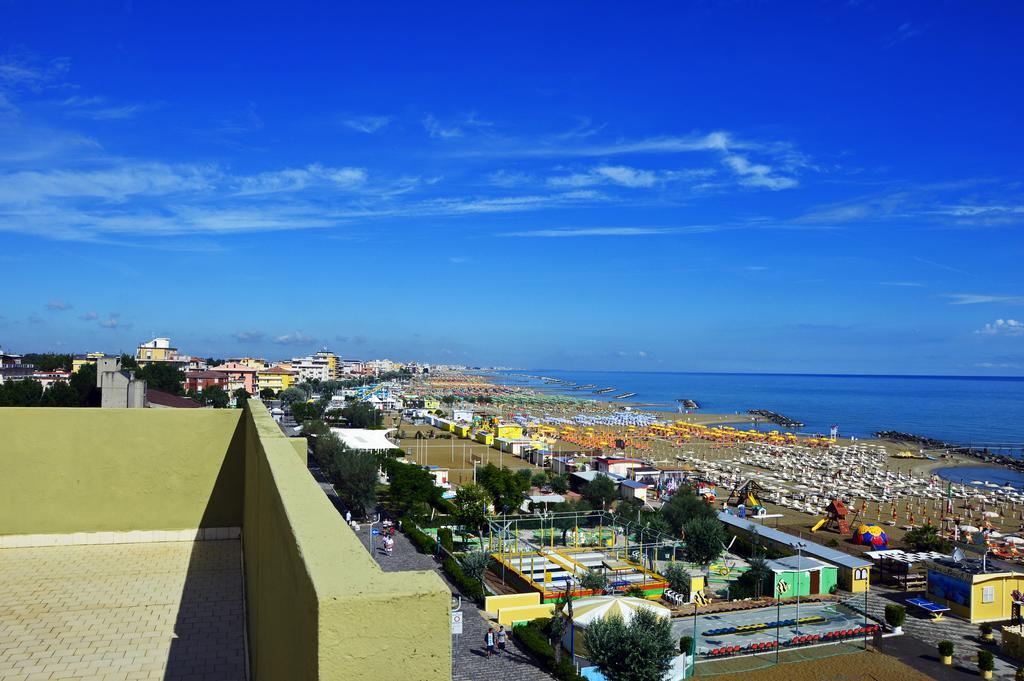 Colombo Hotel 3*