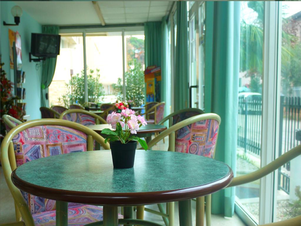 Maena Hotel