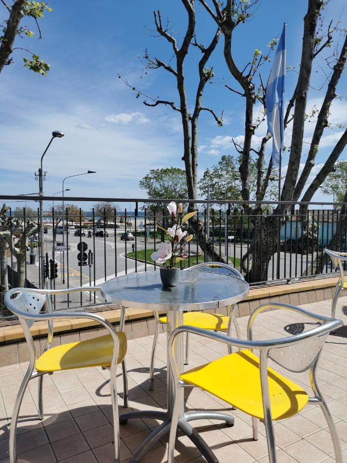 Hotel Ideale Young People Under 40 Rimini