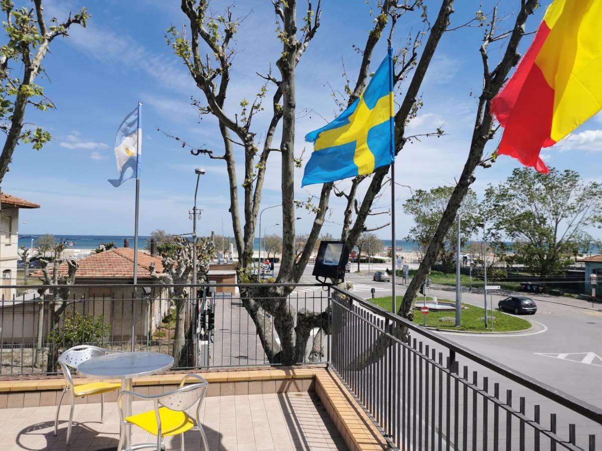 Hotel Ideale Young People Under 40 Rimini