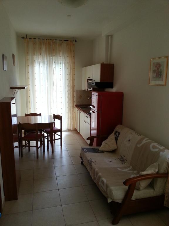 La Aparthotel 3*