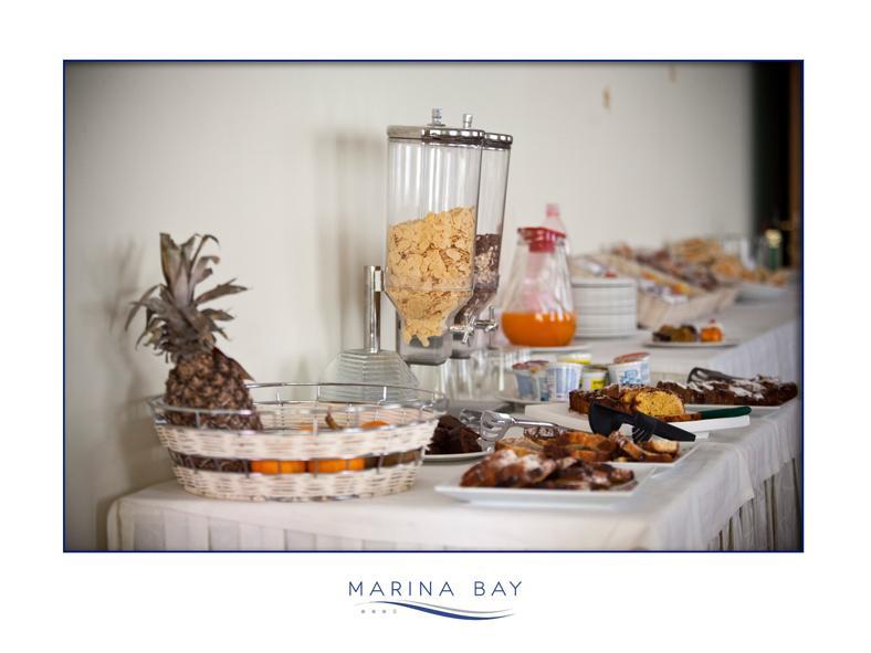 Marina Bay Hotel