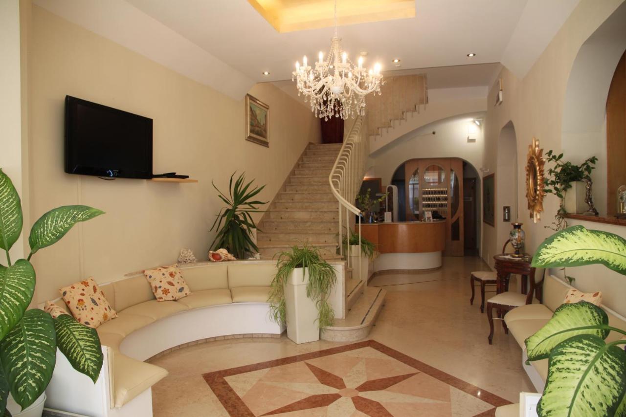 Adriatica Sul Mare Hotel